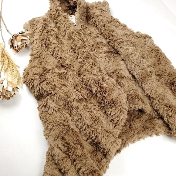 New Dylan Tan Brown plush Poly Fleece sz Xs - Picture 9 of 10